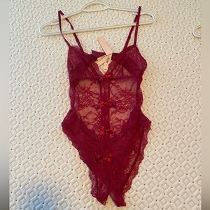 Brand new with tag Victoria’s secret intimate size small